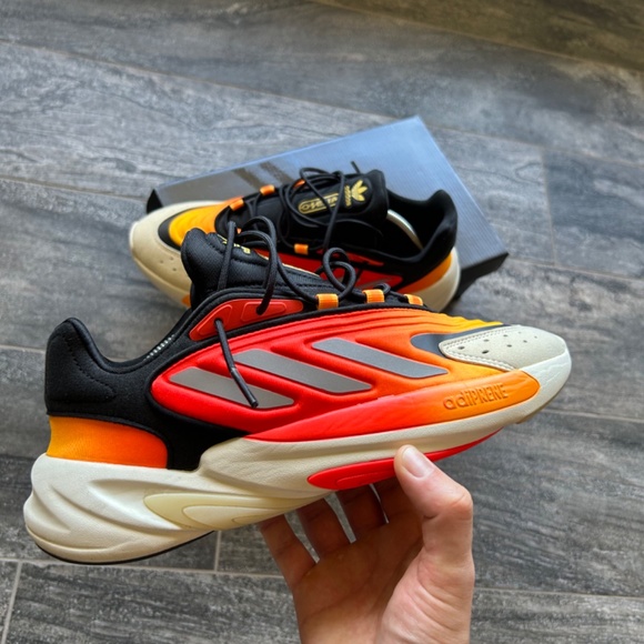 Adidas Ozelia 3 Stripes Yeezy Kanye West Sneakers - Picture 8 of 11